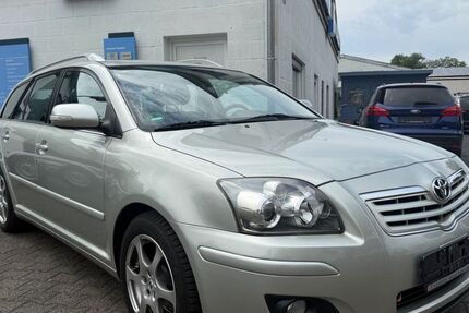 Toyota Avensis 98.195 km 7.898 &euro; Krefeld 47800