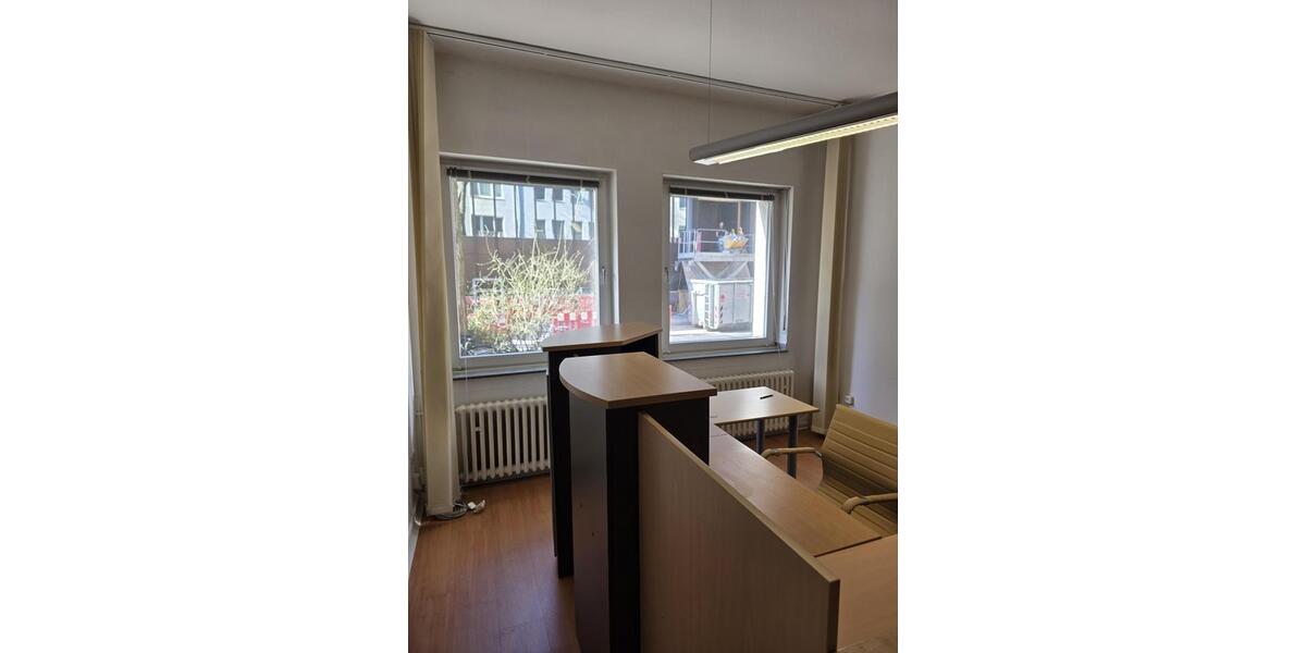 Gewerbeobjekt Düsseldorf Stadtbezirk 3 - 1.750&euro; | Angebot:25309918