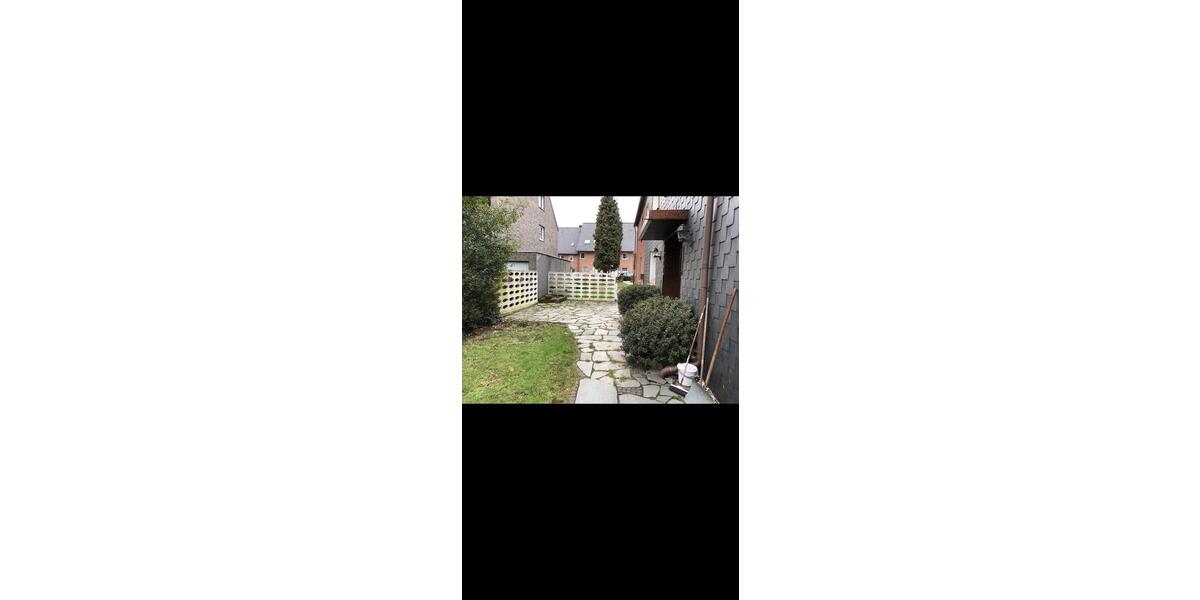 Reihenhaus Oberhausen Alsfeld - 7 Zimmer, 200 m&sup2;, 1.800&euro; | Angebot:25993237