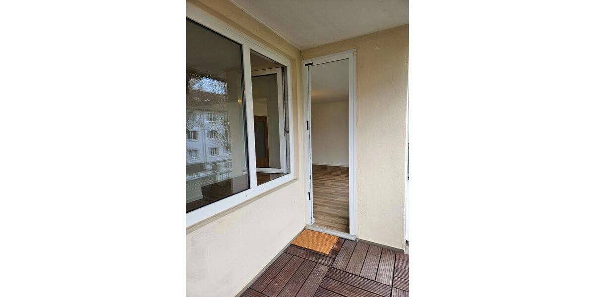 Etagenwohnung Düsseldorf Niederkassel - 3.5 Zimmer, 85 m&sup2;, 450.000&euro; | Angebot:27531555