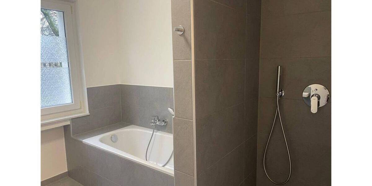 Etagenwohnung Solingen Solingen-Mitte - 2 Zimmer, 78 m&sup2;, 890&euro; | Angebot:26540953