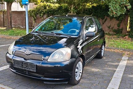 Toyota Yaris 103.300 km 1.890 &euro; Moers 47443