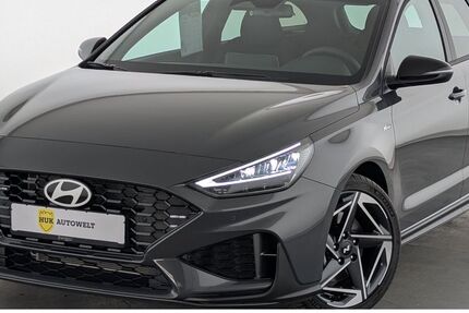 Hyundai i30 1.100 km 25.560 &euro; Düsseldorf 40599