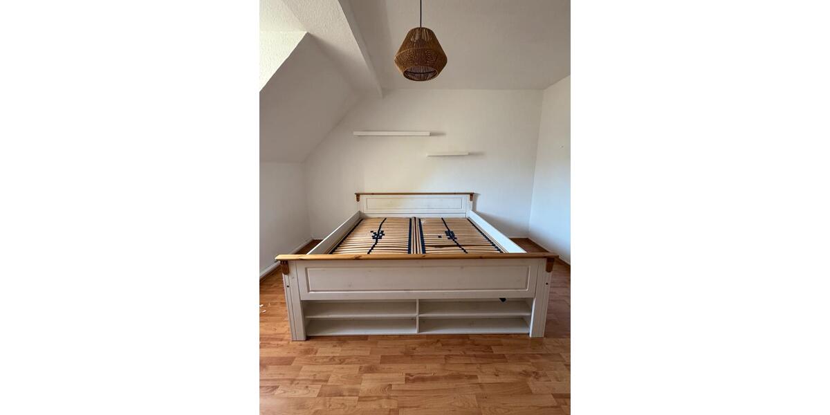 Dachgeschoßwohnung Essen Stadtbezirk III - 3 Zimmer, 60 m&sup2;, 650&euro; | Angebot:27539477