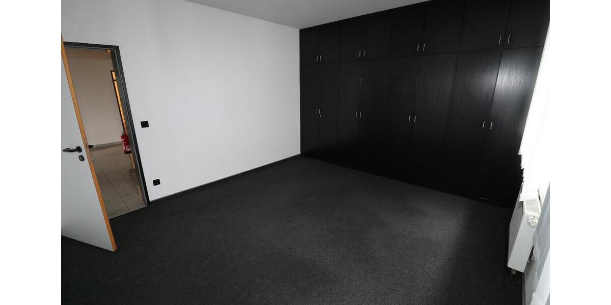Gewerbeobjekt Langenfeld (Rheinland) - 1.800&euro; | Angebot:26307519