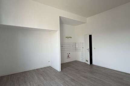 Wohnung Duisburg Neudorf-Nord - 1 Zimmer, 26 m&sup2;, 395&euro; | Angebot:27184816