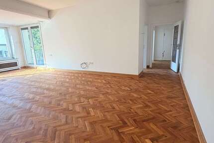 Wohnung Duisburg - 4 Zimmer, 140 m&sup2;, 1.500&euro; | Angebot:25532602