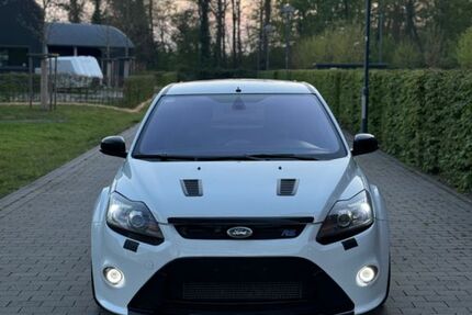 Ford Focus 93.000 km 12.345 &euro; Düsseldorf 40212