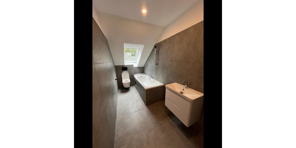 Dachgeschoßwohnung Neuss Holzheim - 2 Zimmer, 46 m&sup2;, 800&euro; | Angebot:26449087