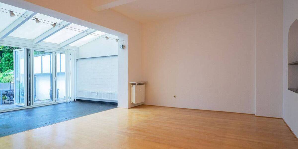 Etagenwohnung Krefeld / Bockum Bockum - 3 Zimmer, 98 m&sup2;, 995&euro; | Angebot:26627753