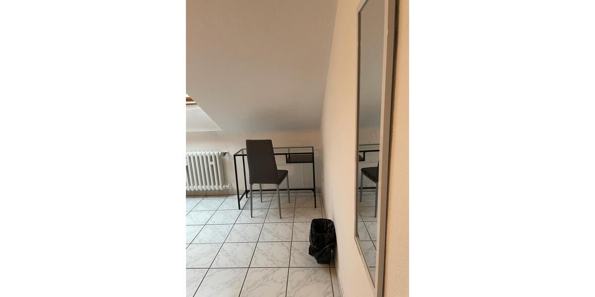 Dachgeschoßwohnung Essen Stadtbezirk III - 2 Zimmer, 50 m&sup2;, 800&euro; | Angebot:24783022