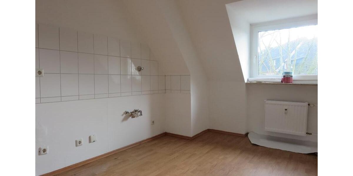 Dachgeschoßwohnung Essen Stadtbezirk III - 2.5 Zimmer, 55 m&sup2;, 520&euro; | Angebot:24757751