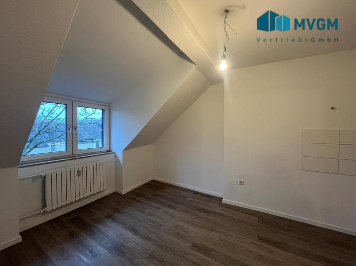 Dachgeschoßwohnung Essen Stadtbezirk III - 2 Zimmer, 52 m&sup2;, 410&euro; | Angebot:24671029