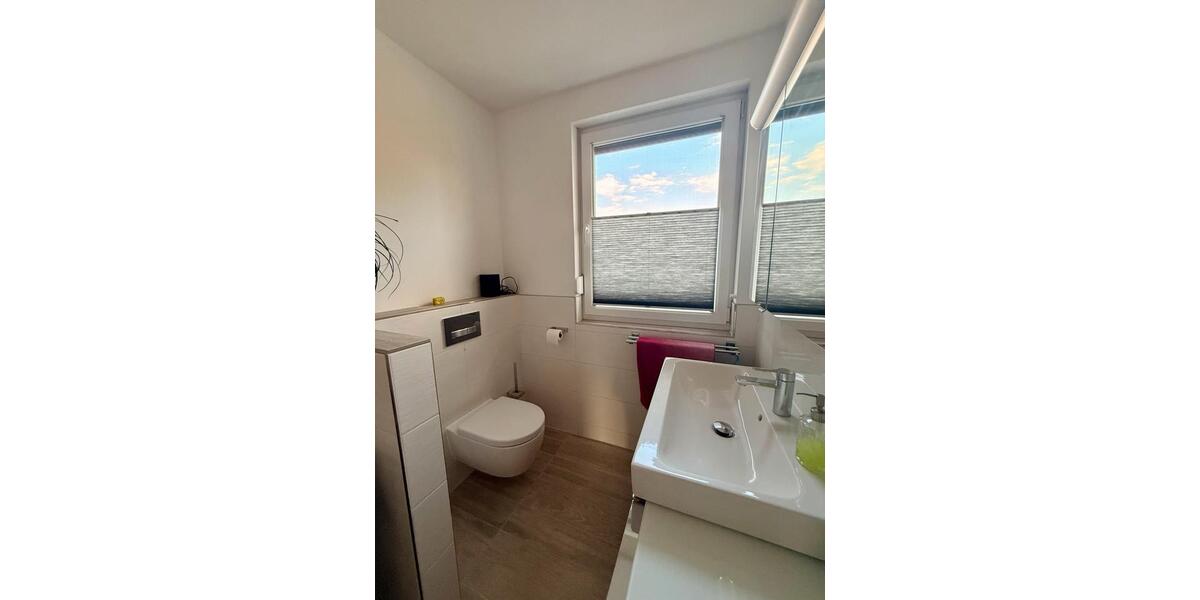 Reihenhaus Krefeld Dießem - 5 Zimmer, 127 m&sup2;, 450.000&euro; | Angebot:27201308