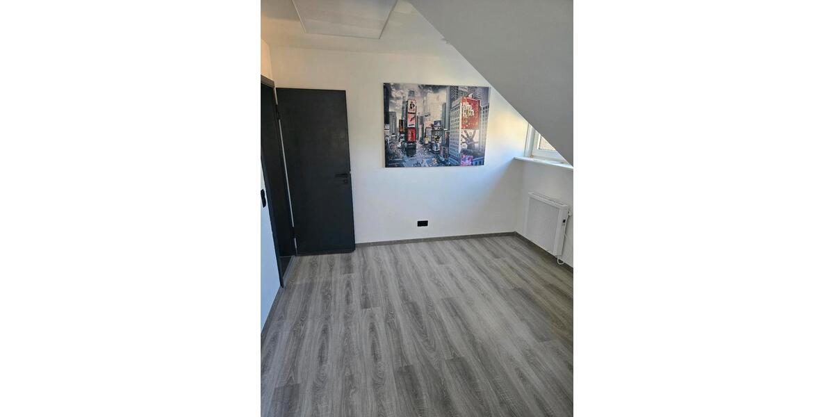 Dachgeschoßwohnung Ratingen - 2 Zimmer, 50 m&sup2;, 800&euro; | Angebot:25044434