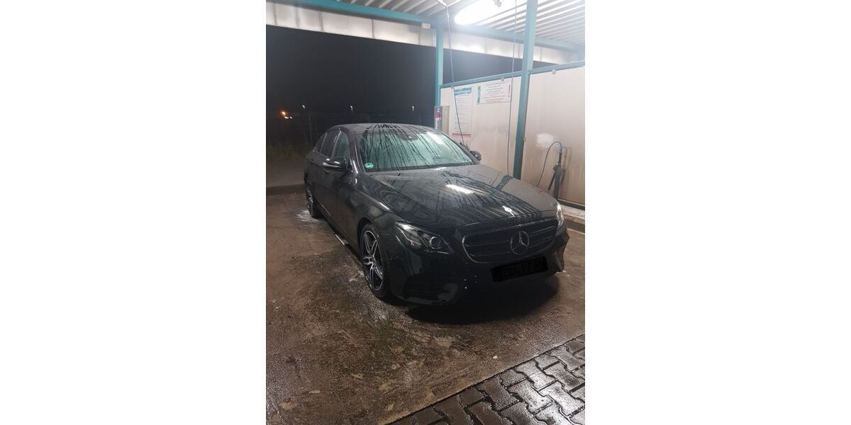 Mercedes-Benz E 220 75.000 km 31.500 &euro; Duisburg 47051