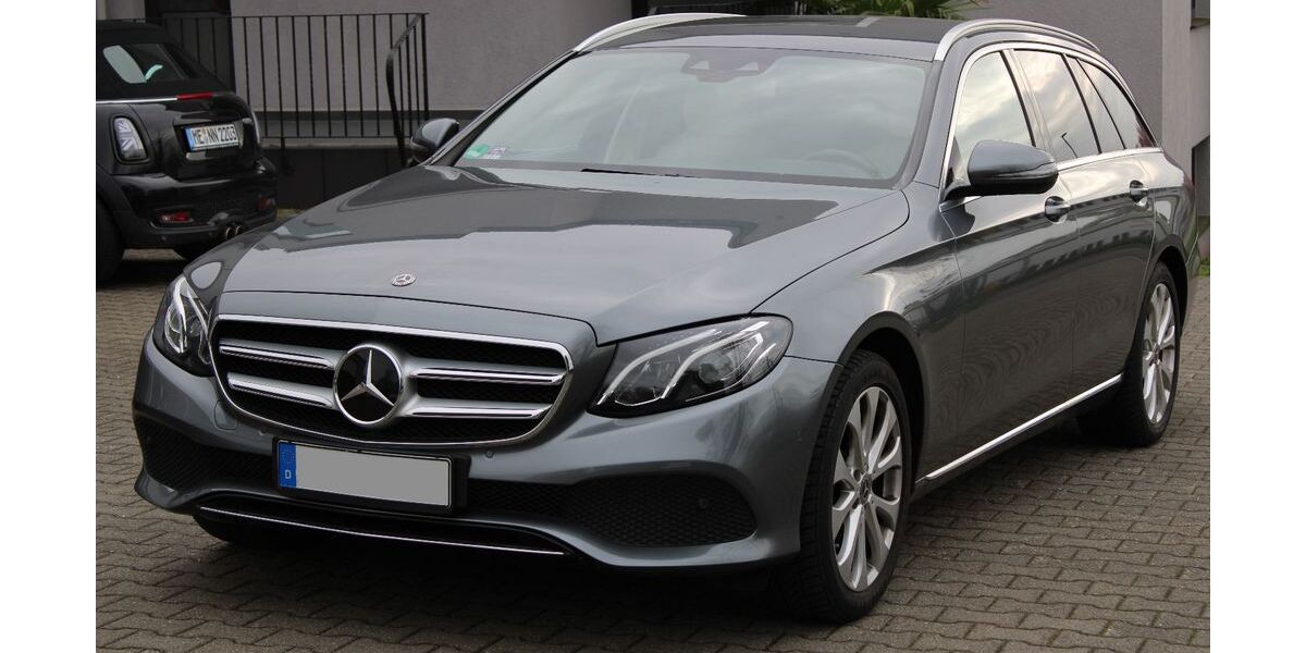 Mercedes-Benz E 200 112.590 km 23.200 &euro; Heiligenhaus 42579