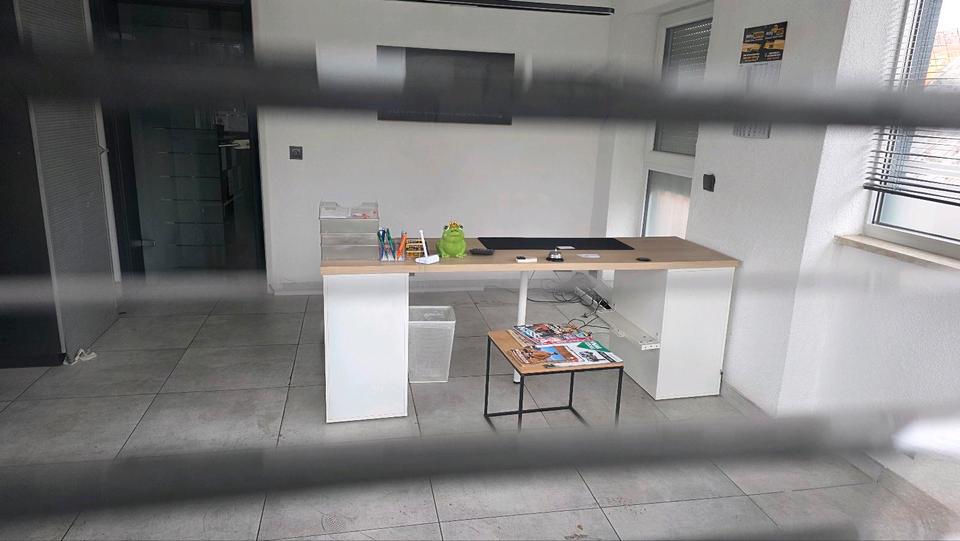 Gewerbeobjekt Neukirchen-Vluyn Vluyn - 1.800&euro; | Angebot:26015906