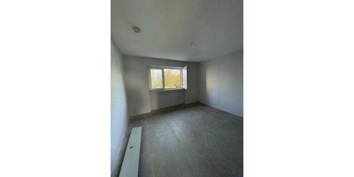 Etagenwohnung Essen Stadtbezirk VII - 3.5 Zimmer, 86 m&sup2;, 890&euro; | Angebot:25590290