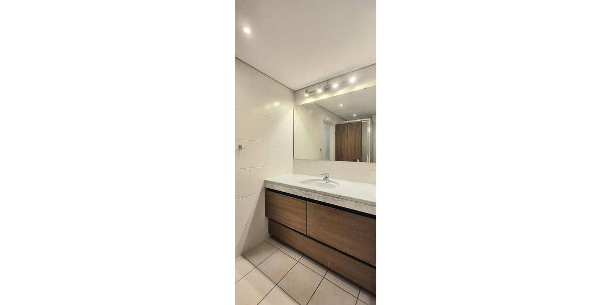 Etagenwohnung Essen Stadtwald - 2 Zimmer, 70 m&sup2;, 215.000&euro; | Angebot:26128173