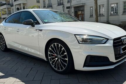 Audi A5 121.500 km 24.490 &euro; Düsseldorf 40549