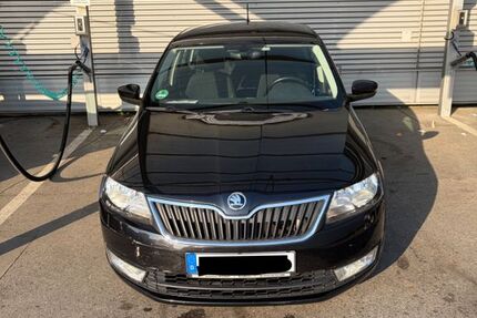 Skoda Rapid 159.000 km 7.500 &euro; Düsseldorf 40477