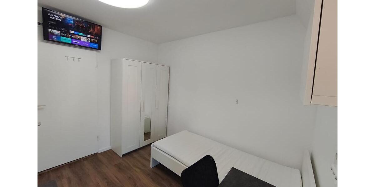 Dachgeschoßwohnung Essen Huttrop - 1 Zimmer, 19 m&sup2;, 520&euro; | Angebot:27557493