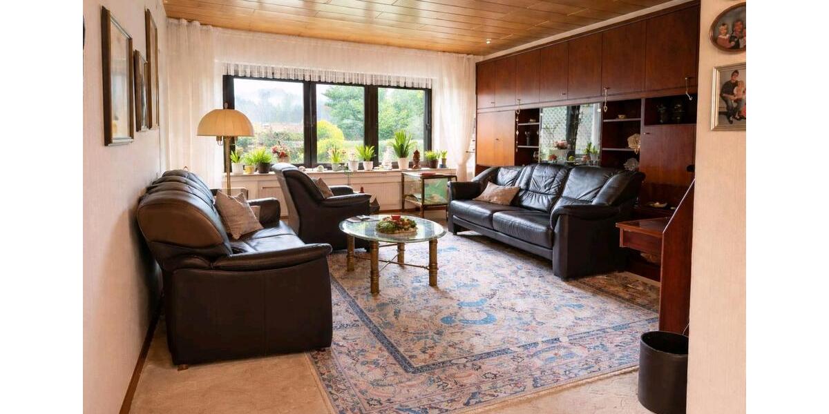 Erdgeschoßwohnung Oberhausen Schmachtendorf - 3 Zimmer, 98 m&sup2;, 279.000&euro; | Angebot:25843559