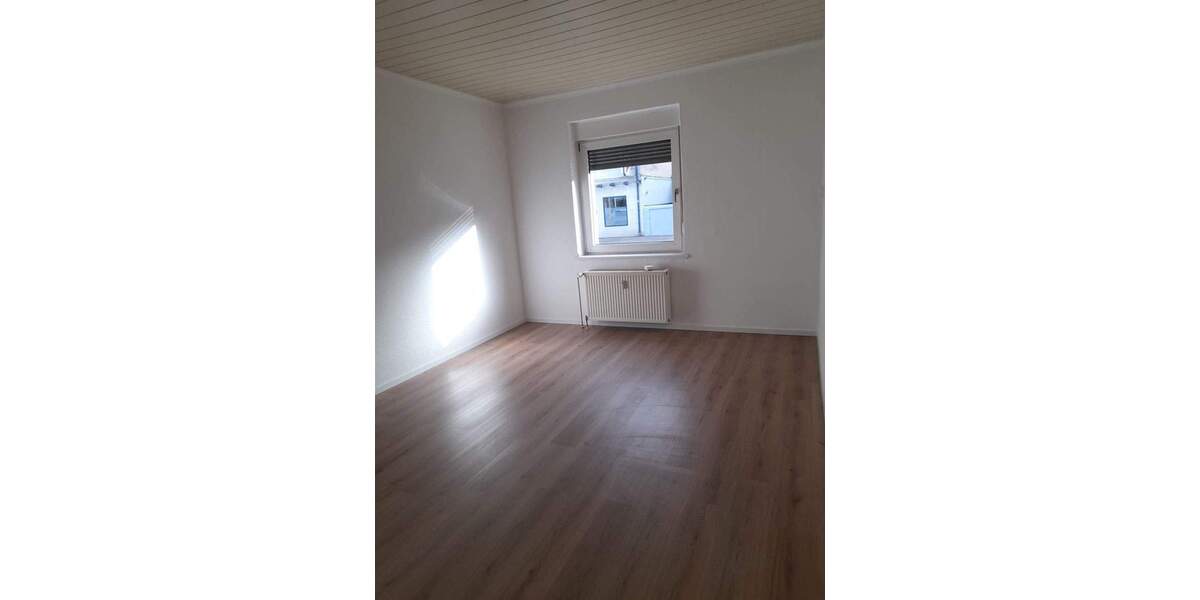 Etagenwohnung Oberhausen Marienkirche - 2 Zimmer, 61 m&sup2;, 395&euro; | Angebot:25778633