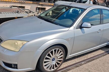 Ford Mondeo 137.665 km 1.900 &euro; Neuss 41460