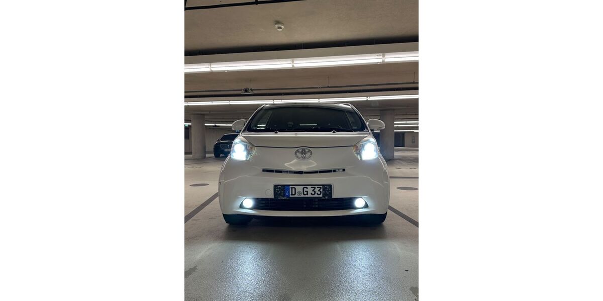 Toyota IQ 198.000 km 6.000 &euro; Düsseldorf 40476