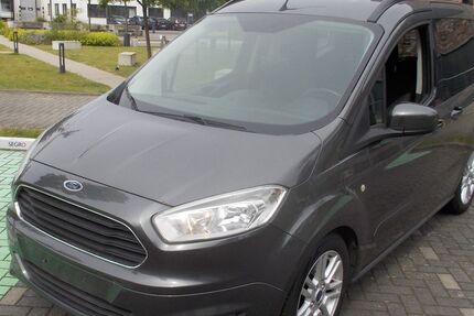Ford Tourneo Courier 212.000 km 3.950 &euro; Düsseldorf 40233