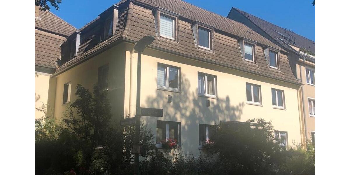 Dachgeschoßwohnung Essen Huttrop - 2 Zimmer, 59 m&sup2;, 495&euro; | Angebot:27535180