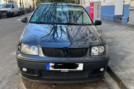 VW Polo 166.000 km 700 &euro; Düsseldorf 40476