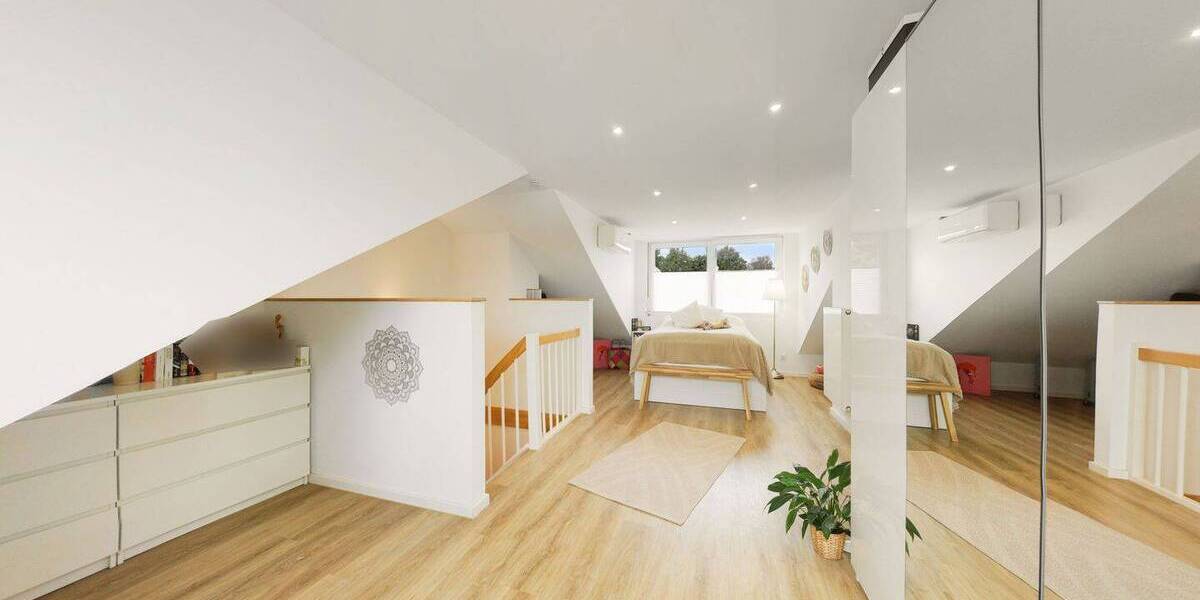 Reihenendhaus Düsseldorf Wersten - 5 Zimmer, 130 m&sup2;, 749.000&euro; | Angebot:26585873