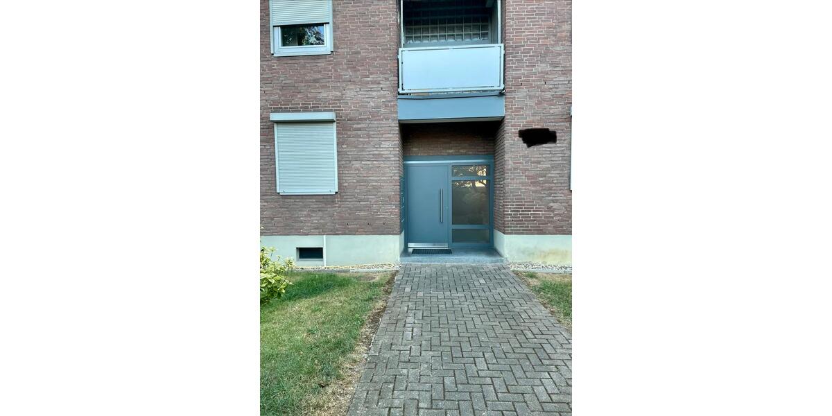 Dachgeschoßwohnung Krefeld Gellep-Stratum - 2.5 Zimmer, 60 m&sup2;, 168.000&euro; | Angebot:27197687