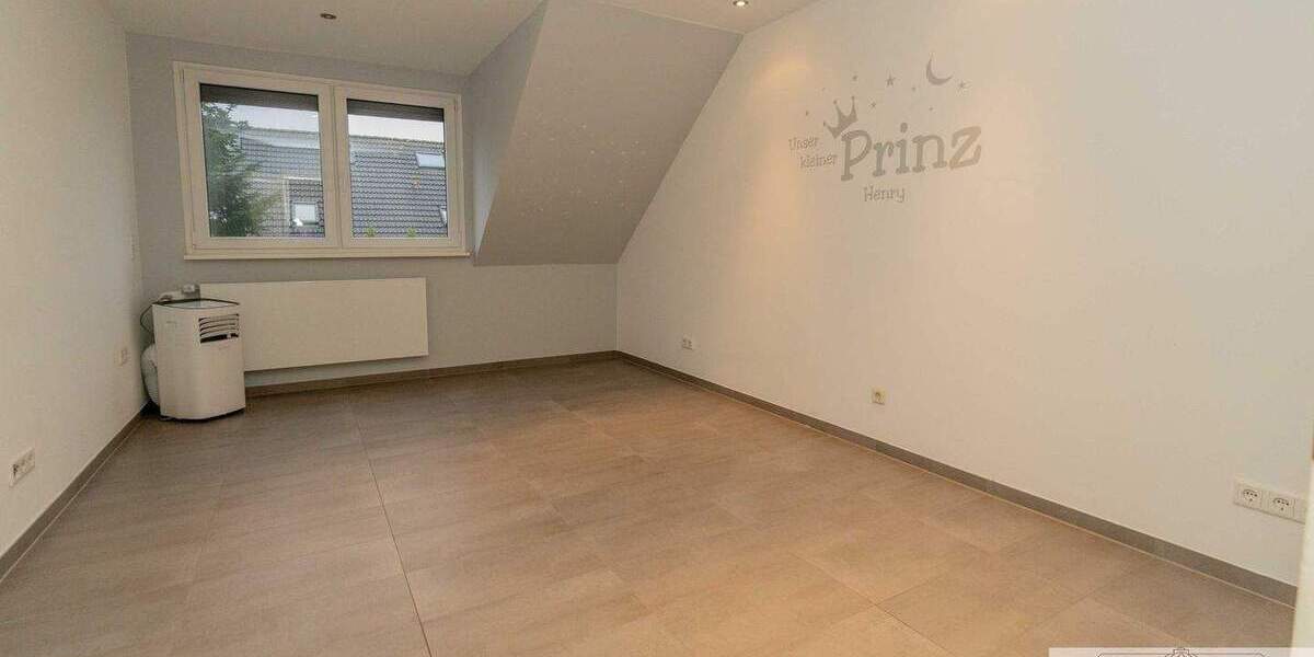 Reihenmittelhaus Düsseldorf Garath Garath - 6 Zimmer, 122 m&sup2;, 499.000&euro; | Angebot:25660965