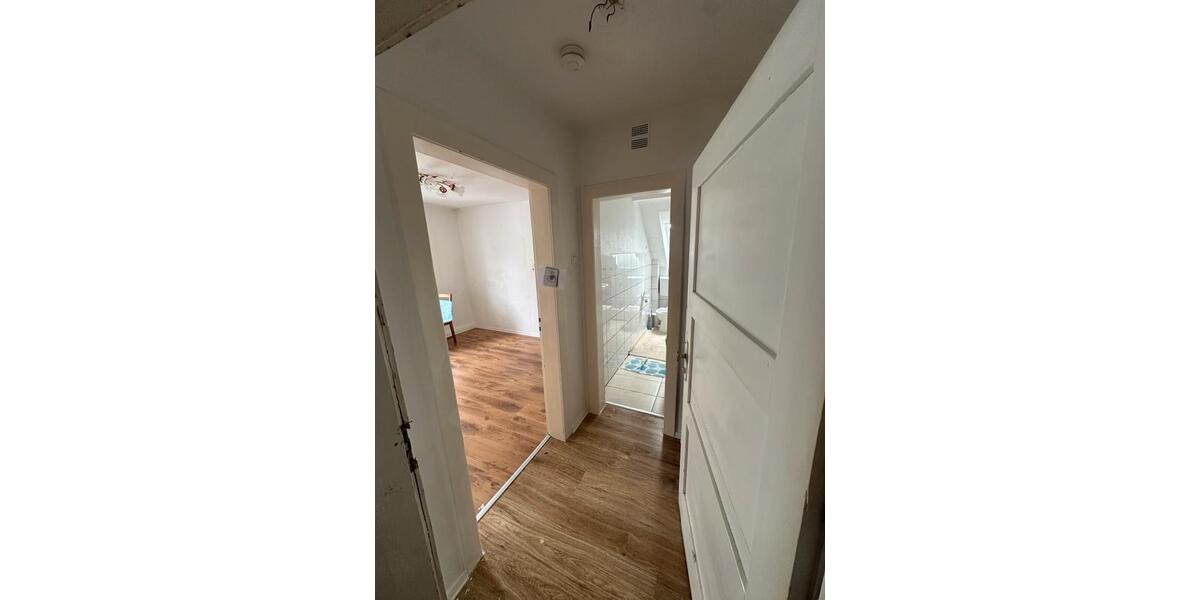 Dachgeschoßwohnung Oberhausen Alstaden - 2 Zimmer, 45 m&sup2;, 320&euro; | Angebot:27571261