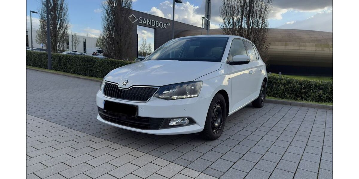 Skoda Fabia 85.600 km 10.600 &euro; Oberhausen 46045
