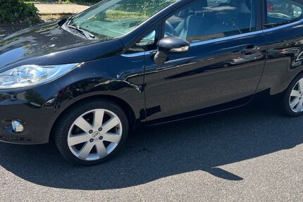 Ford Fiesta 124.000 km 3.800 &euro; Kaarst 41564