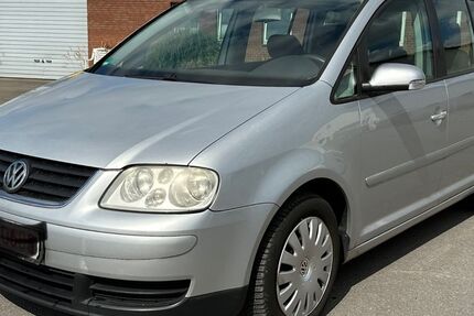 VW Touran 275.000 km 1.550 &euro; Neuss 41460