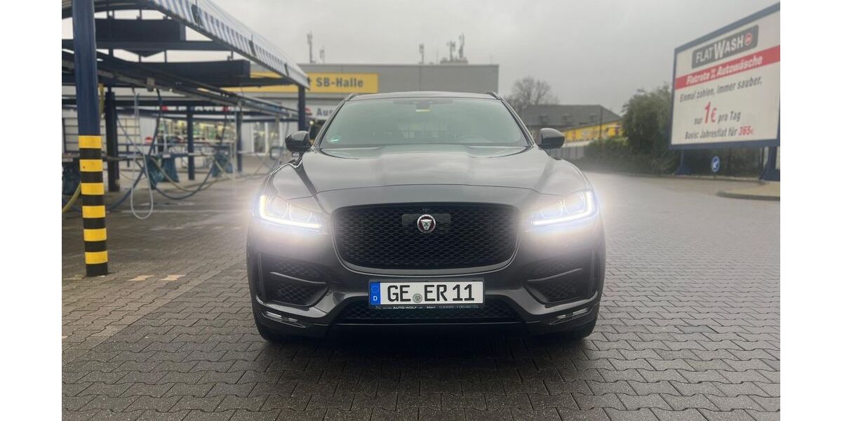 Jaguar F-Pace 168.000 km 16.999 &euro; Gelsenkirchen 45897