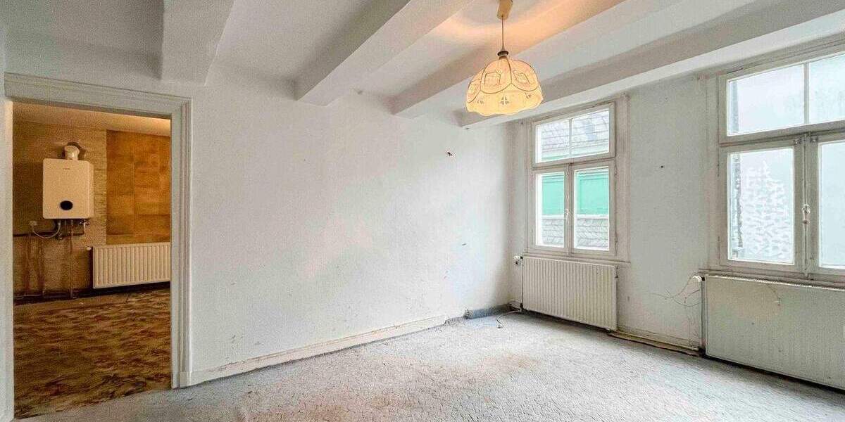 Einfamilienhaus Solingen Gräfrath - 6 Zimmer, 108 m&sup2;, 160.000&euro; | Angebot:25781326