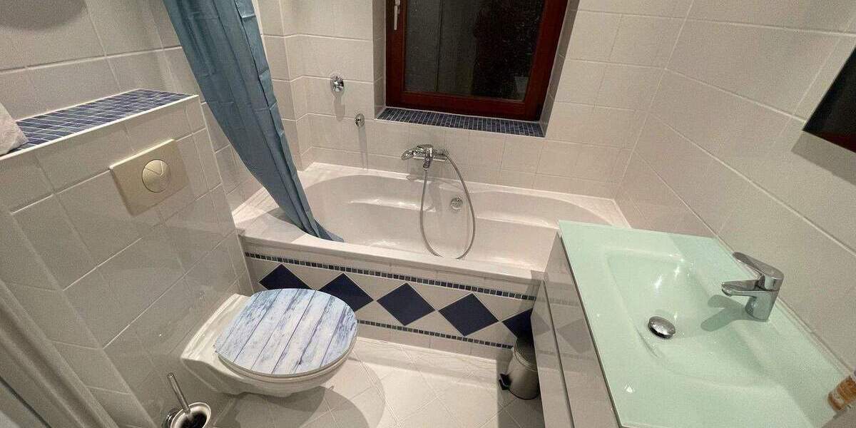 Etagenwohnung Düsseldorf Unterbach - 4 Zimmer, 99 m&sup2;, 2.400&euro; | Angebot:25659177