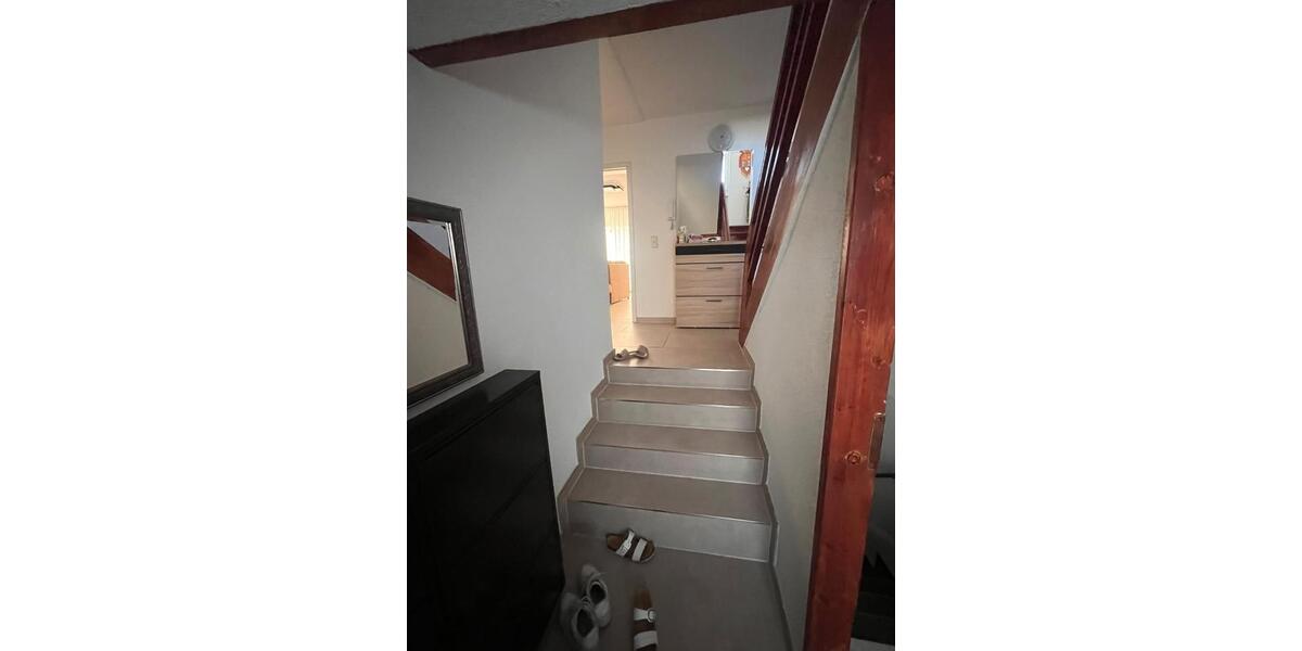 Reihenhaus Duisburg Mittelmeiderich - 4 Zimmer, 150 m&sup2;, 400.000&euro; | Angebot:27502880