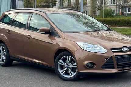 Ford Focus 269.264 km 3.190 &euro; Krefeld 47804