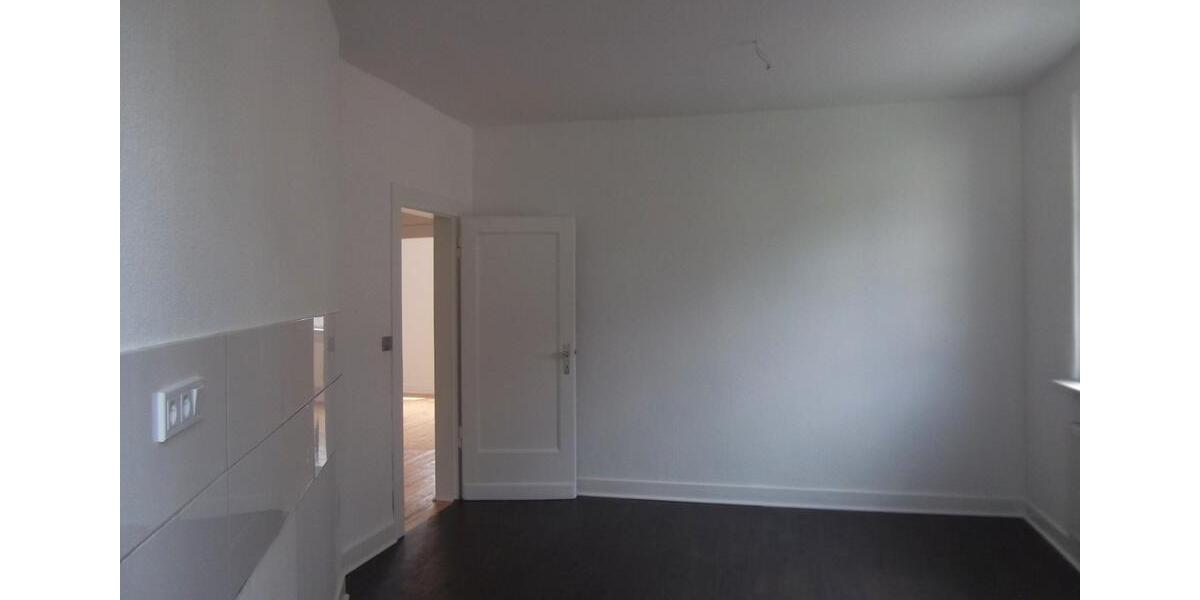 Etagenwohnung Wuppertal Gemarkung Elberfeld - 2 Zimmer, 63 m&sup2;, 500&euro; | Angebot:25982678