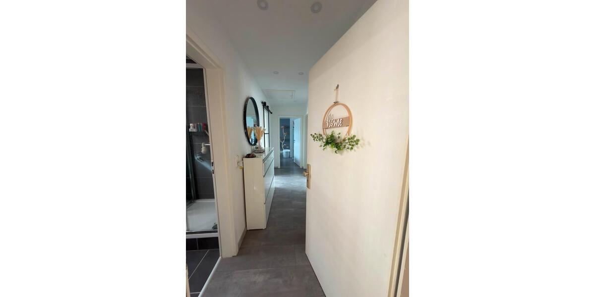 Dachgeschoßwohnung Remscheid Reinshagen - 3.5 Zimmer, 65 m&sup2;, 120.000&euro; | Angebot:27213812
