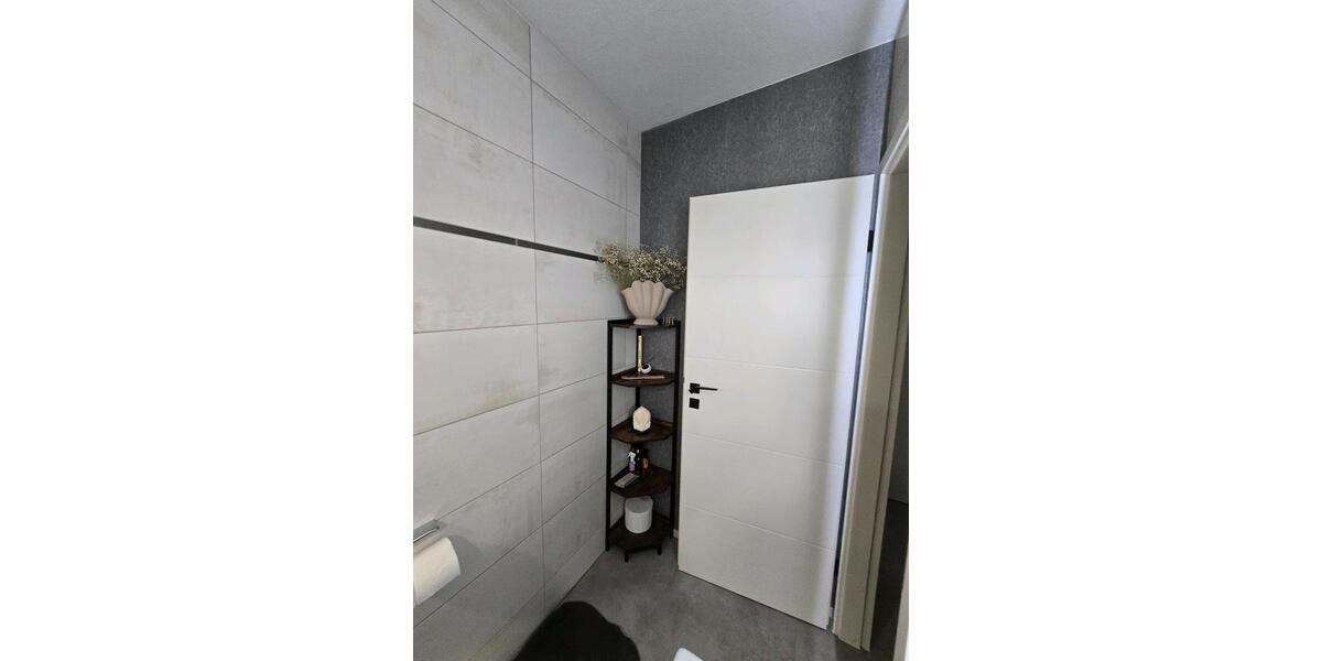 Etagenwohnung Ratingen Tiefenbroich - 3 Zimmer, 92 m&sup2;, 300.000&euro; | Angebot:26517243