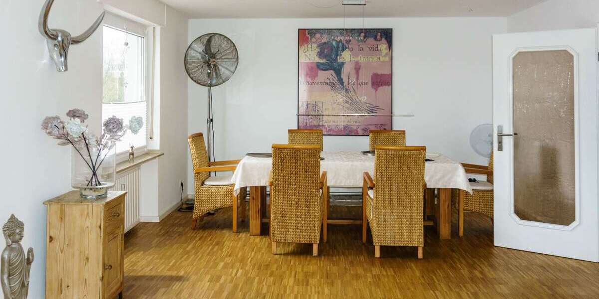 Etagenwohnung Grevenbroich Hemmerden - 3 Zimmer, 118 m&sup2;, 750&euro; | Angebot:27501439